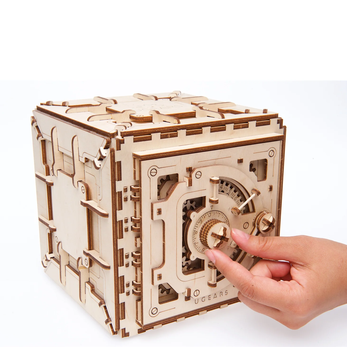 Safe - Image 4